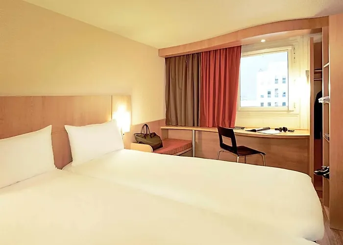 Ibis Dunkerque 호텔 3*