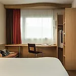 Ibis Dunkerque 3*