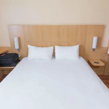 Hotel Ibis Dunkerque 3*