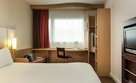 Ibis Dunkerque 3*